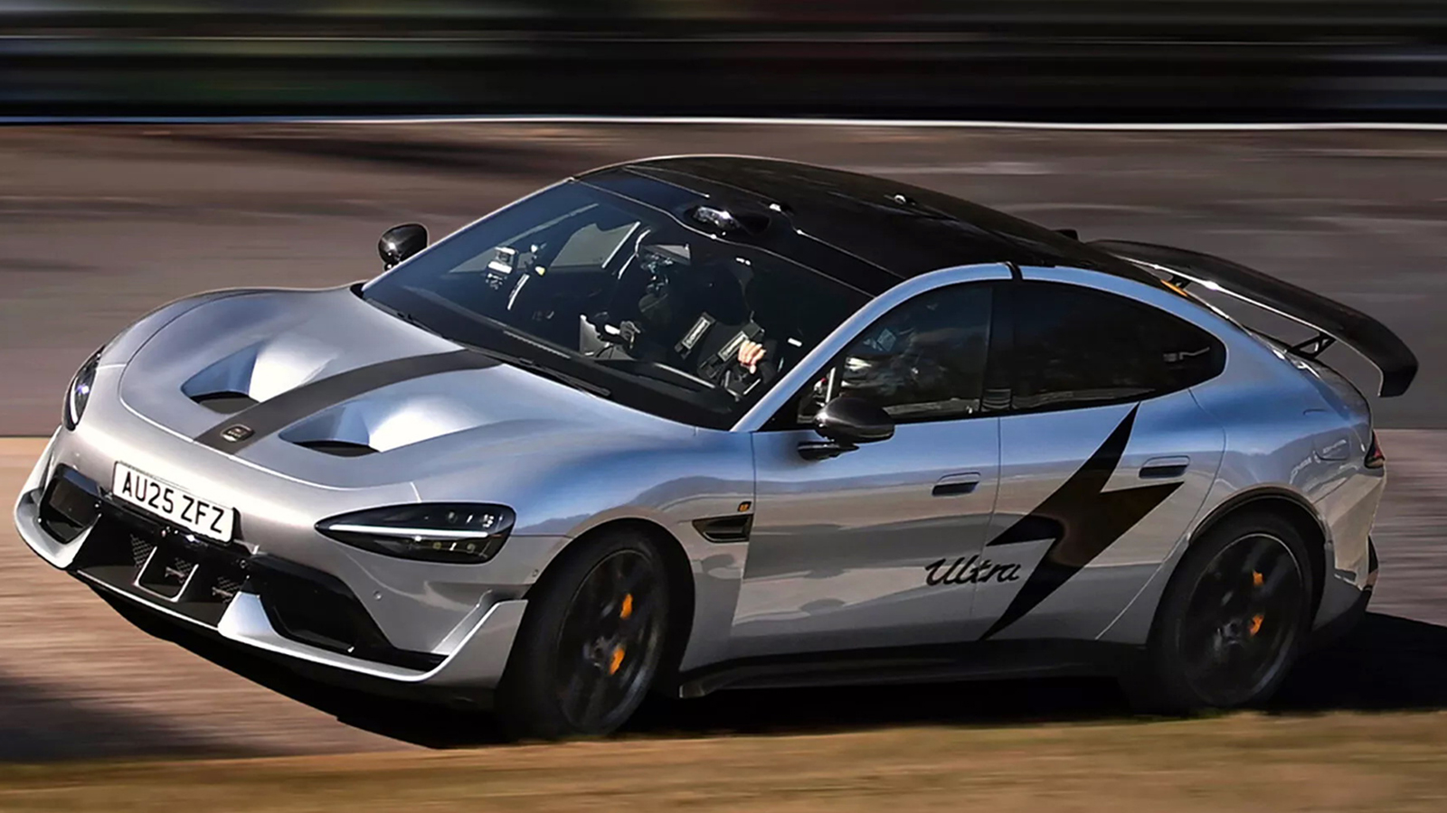 Ρεκόρ στο Nurburgring για το Xiaomi SU7 Ultra 